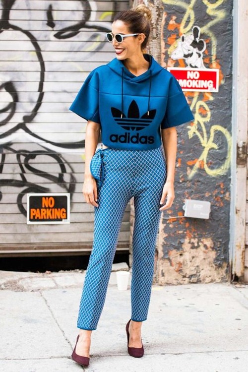 5 cách mặc áo hoodie cần nạp ngay vào từ điển thời trang - 1