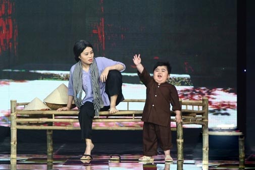 Giật mình thu nhập khủng của 2 cậu bé chưa biết chữ Ku Tin và Tin Tin - 8