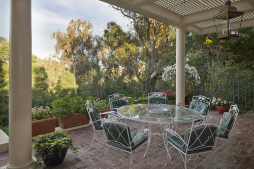 Choáng ngợp khối bất động sản 70 triệu USD của Taylor Swift - 16