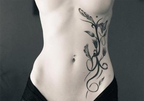 Mốt áo siêu ngắn giúp trào lưu xăm ngực nở rộ - 9