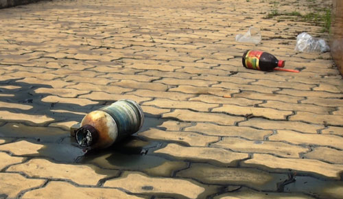 Người đàn ông ôm bụng nằm đau đớn giữa vòng xoay ở SG - 2