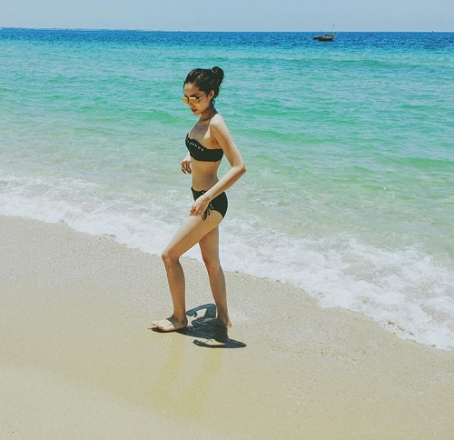 Hoa hậu Kỳ Duyên liên tiếp mặc táo bạo sau khi Nam tiến - 10