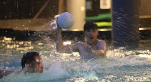 ĐT Việt Nam ở Indonesia: Xuân Trường, Công Vinh tập chạy - 2