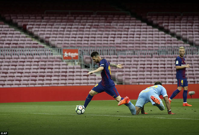 Messi ghi bàn như máy, diễn tuyệt kĩ Rô "béo" tô thêm vẻ đẹp - 4