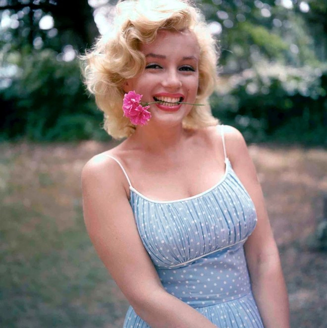 Đấu giá ảnh khỏa thân chưa từng công bố của &#34;biểu tượng sex&#34; Marilyn Monroe - 9