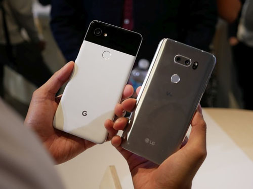 So sánh Pixel 2 XL với LG V30: &#34;Kẻ tám lạng, người nửa cân&#34; - 4