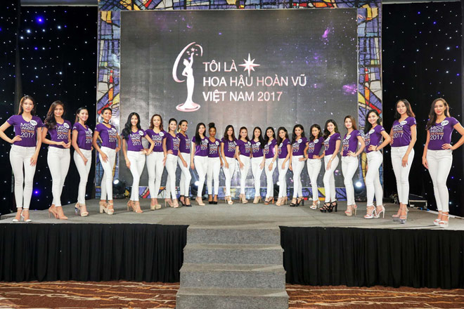 Cô gái có vòng ba 1 mét bĩu môi tỏ thái độ tại Hoa hậu Hoàn vũ - 10