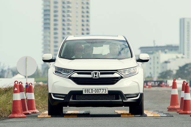 Những cải tiến trên Honda CR-V 2017 so với thế hệ trước - 2