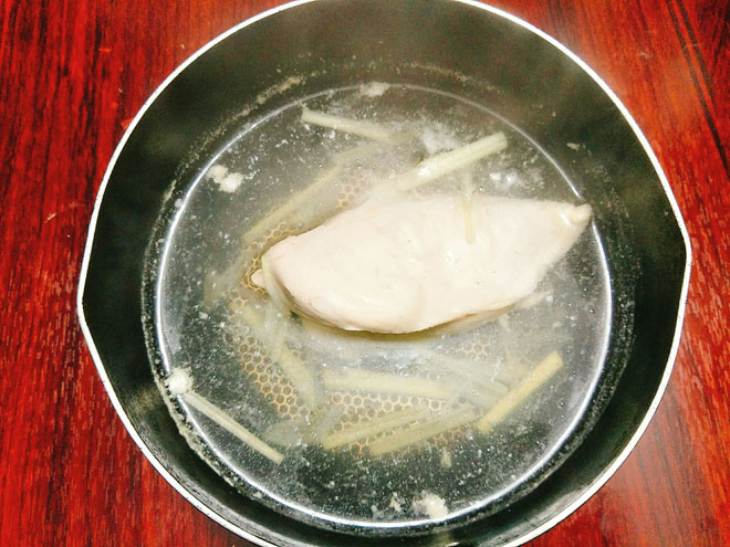 Mách chị em công thức làm khô gà lá chanh "chuẩn không cần chỉnh" - 4