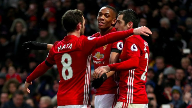 MU tung vũ khí độc: Mourinho và biệt tài tái sinh “hàng cũ” Young - 1