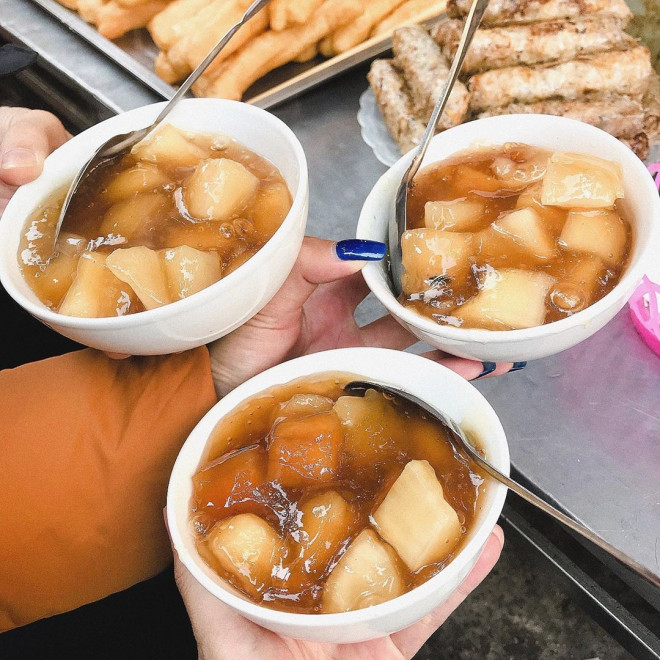 Làm chè sắn nóng ăn ấm bụng ngày lạnh, đơn giản nhưng ngon như nhà hàng, ký ức tuổi thơ ùa về 3 Làm chè sắn nóng ăn ấm bụng ngày lạnh, đơn giản nhưng ngon như nhà hàng, ký ức tuổi thơ ùa về - 2
