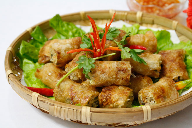 Cách làm nem rán ngon vàng giòn, thơm phức bụng no căng mà miệng vẫn ...