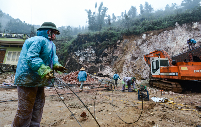 Xứ sở sương mù đẹp nhất Việt Nam bị “băm nát”, du khách chán nản - 6