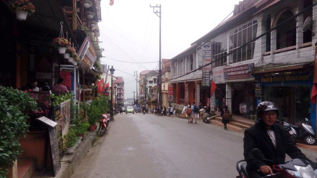 Xứ sở sương mù đẹp nhất Việt Nam bị “băm nát”, du khách chán nản - 20