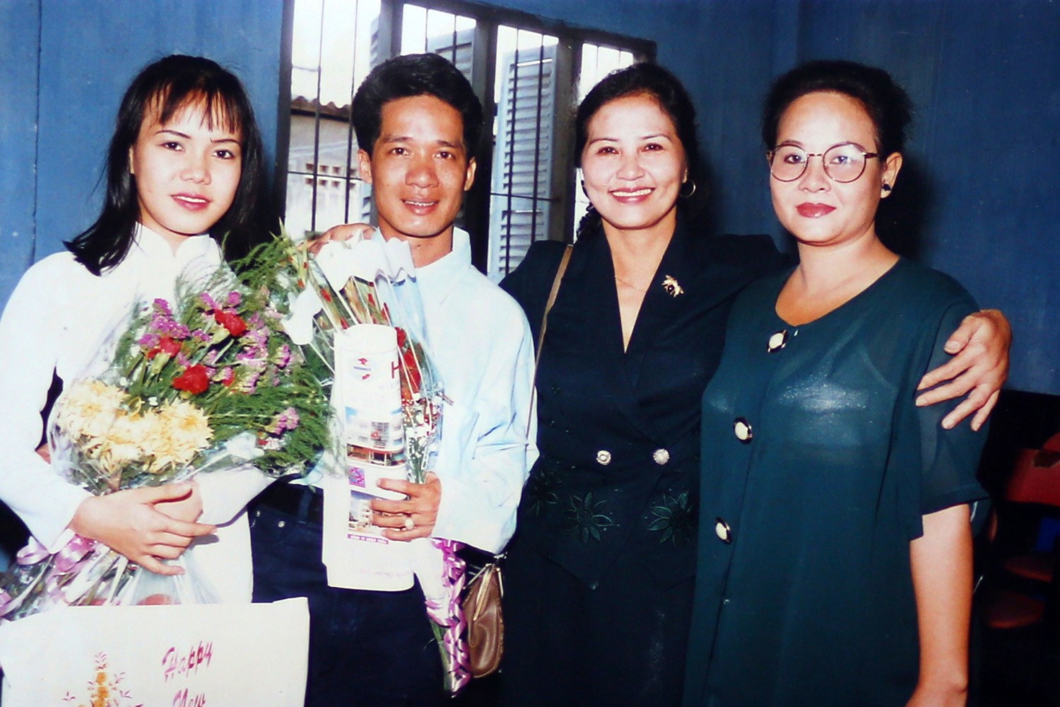 Thúy Nga Là Ai ? Tiểu Sử, Sự Nghiệp Về Nữ Diễn Viên Hài Vì Sao Thúy Nga Bị Cảnh Sát Mỹ Gọi Điều Tra Thúy Nga Là Ai ? Tiểu Sử, Sự Nghiệp Về Nữ Diễn Viên Hài Vì Sao Thúy Nga Bị Cảnh Sát Mỹ Gọi Điều Tra