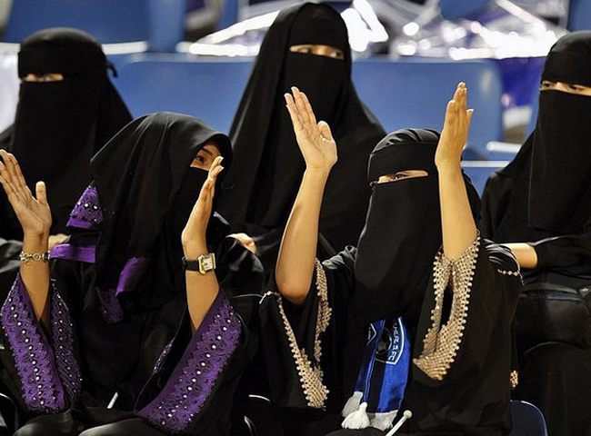 Phụ nữ ở Qatar cũng được đối xử bình đẳng hơn so với rất nhiều quốc gia Trung Đông khác.
