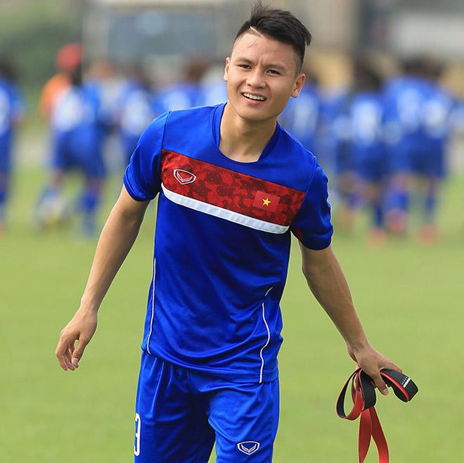 Người hùng U23 Việt Nam Nguyễn Quang Hải hiếm hoi diện vest quá bảnh - 4