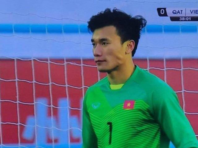 Gương mặt ”không góc chết” của Bùi Tiến Dũng, nam thần tuyển U23 Việt Nam