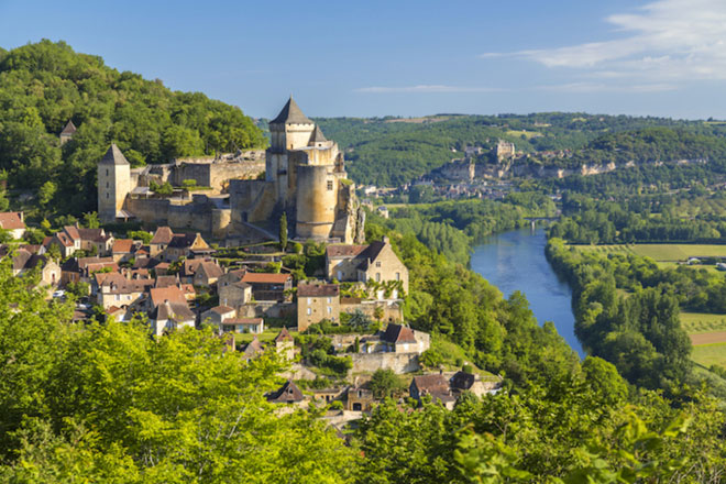 10 địa điểm đẹp như mơ của nước Pháp cần ghé thăm ngay mùa xuân này