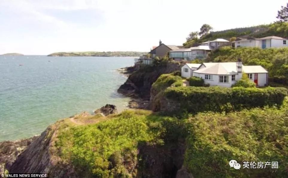 Thừa tiền, tỷ phú chi 71 tỷ mua biệt thự đắt nhất xứ Wales rồi đập đi xây lại toàn bộ - 1