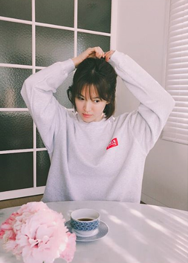 Song Hye Kyo tiết lộ cuộc sống tân hôn &#34;mật ngọt&#34; - 1