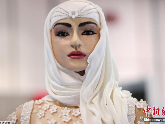 Ngắm ”cô dâu” nạm kim cương ăn được, trị giá 22,6 tỷ đồng duy nhất chỉ có ở Dubai