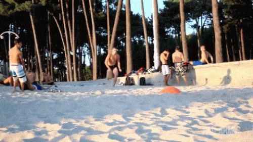 Chết cười với những pha ngã "chổng vó" lên trời - 1