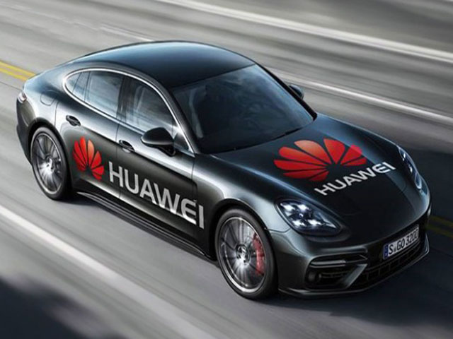 Biến chiếc ô tô thành xe tự lái với Huawei Mate 10 Pro