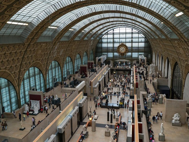 Bảo tàng Orsay nằm bên trong một nhà ga tàu hỏa cũ.