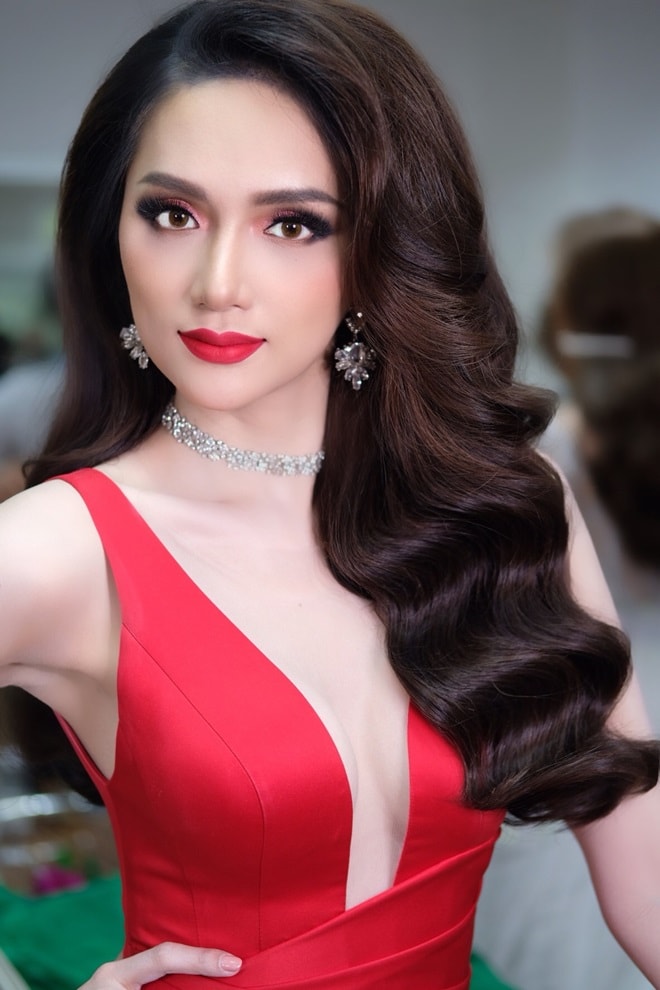 Hương Giang Idol như nữ thần trong hậu trường Chung kết Hoa hậu Chuyển giới - 4