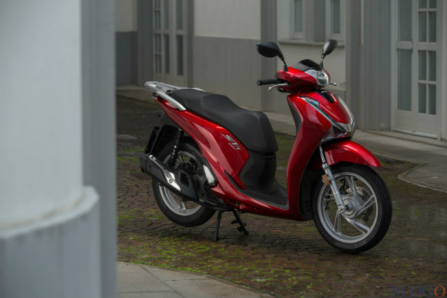 Ngắm Honda SH150i ngoại: Niềm đam mê của trai Việt