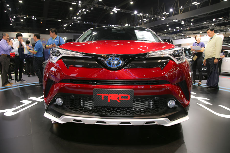 Toyota C-HR phiên bản TRD có giá 984 triệu đồng tại Thái Lan - 1