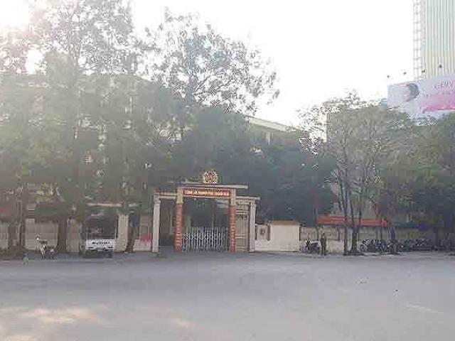 Suspension of Tan Hoa's City Police Chief was accused of having received money for the sentence