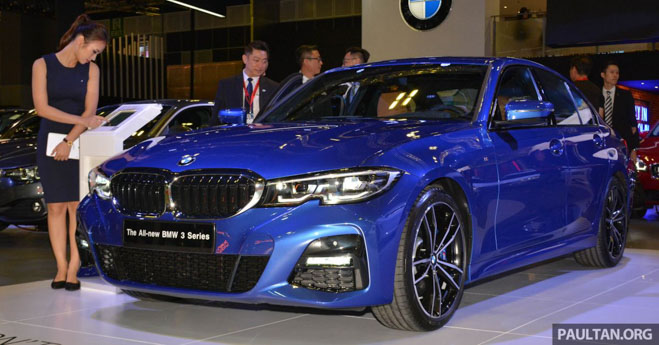 Ảnh thực tế BMW 330i 2019 thế hệ mới được ra mắt tại Singapore Motor Show 2019 - 1