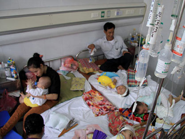 Bệnh sởi đang hoành hành ở TP.HCM, nhiều bệnh viện quá tải