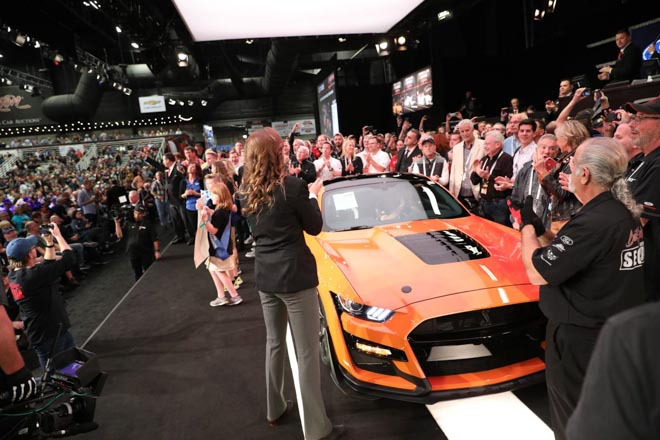 Chưa niêm yết giá chính thức, Ford Mustang Shelby GT500 2020 đã bán đấu giá được 1,1 triệu USD - 1