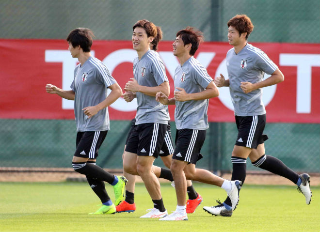 ĐT Nhật Bản "luyện võ" giữa trưa nắng đấu Việt Nam tứ kết Asian Cup - 1