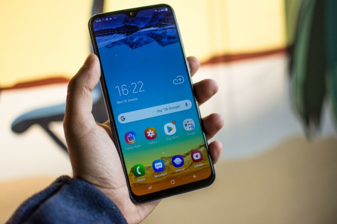Samsung chính thức khai sinh dòng Galaxy M, giá cực chất - 1