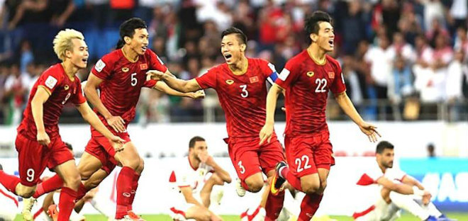 Việt Nam top 8 mạnh nhất Asian Cup: Chúng ta hơn Thái Lan điều gì? - 1