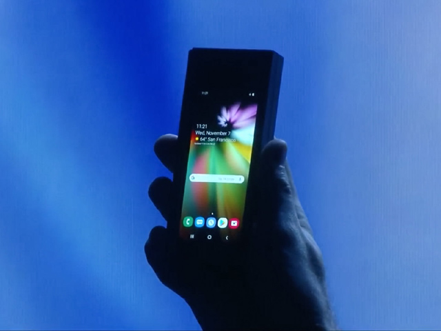 Lộ tin ”sốt xình xịch” về smartphone gập lại của Samsung, ra mắt sẽ ”độc bá thiên hạ”
