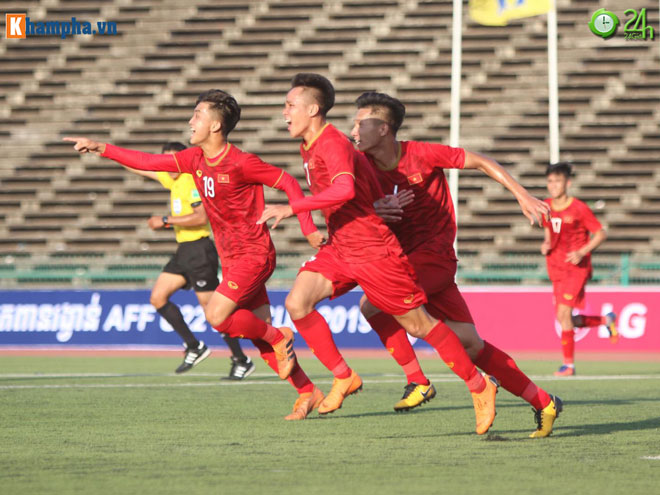 U22 Việt Nam thắng vất vả Philippines: Thử tìm nguyên nhân - 1