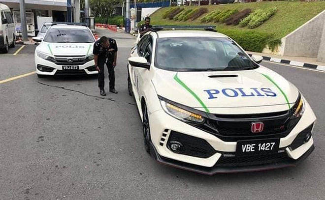 Cảnh sát Malaysia dùng Honda Civic Type R làm xe tuần tra - 1