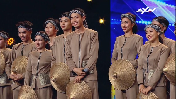 Đại diện Việt Nam gây bất ngờ tại Asia’s Got Talent 2019 với điệu nhảy nông dân - 1