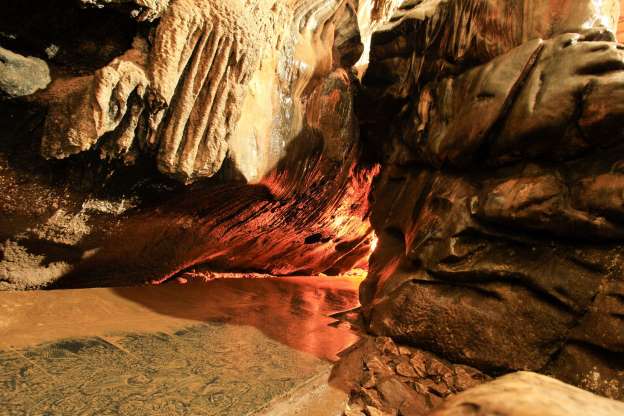 Bí ẩn bên trong những hang động huyền bí nhất Ấn Độ 1551869497-940-nhung-hang-dong-huyen-bi-nhat-an-do-1-1551668075-width624height416