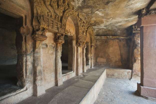 Bí ẩn bên trong những hang động huyền bí nhất Ấn Độ 1551869498-96-nhung-hang-dong-huyen-bi-nhat-an-do-10-1551669140-width625height416