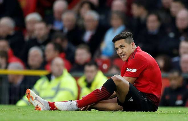 MU chốt ngày phong chức Solskjaer, đã có kế loại "hàng hớ" Sanchez - 2