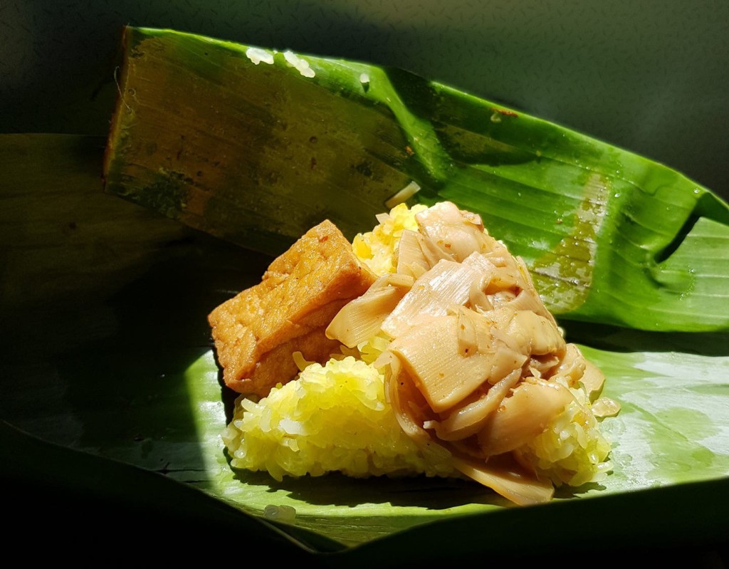 Xôi măng - món ăn lạ miệng ở vùng núi rừng Kon Tum ai cũng muốn thử - 1