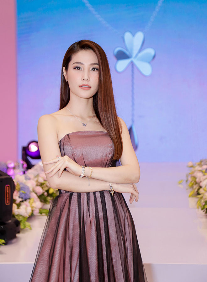 Diễm My 9x: Muốn tiến xa với bạn trai Việt kiều Úc sau 2 năm yêu xa - 1