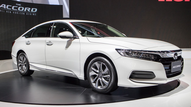 2019 Honda Accord Review Pricing and Specs