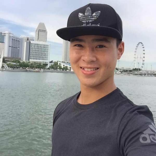 Phong cách đời thường trẻ trung của “hot boy sân cỏ” Đỗ Duy Mạnh - 3